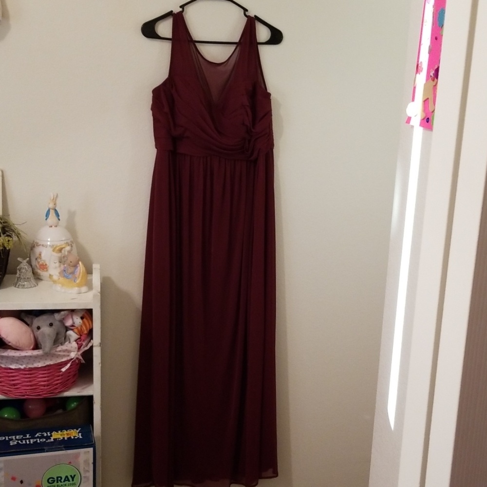David's Bridal wine dress sz 16